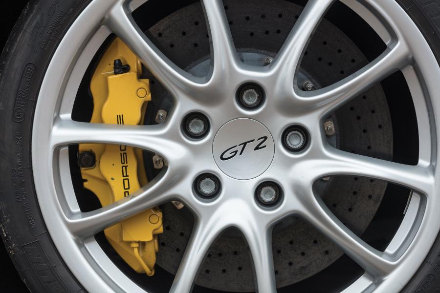 Колеса Porsche 911 GT2 Clubsport (997) 2007 года  (фото 16 из 25)